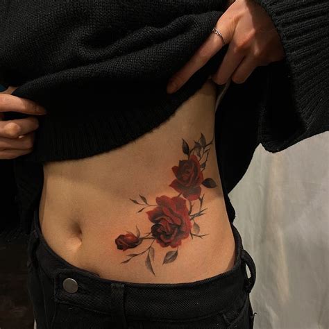 tatuaje en la pelvis mujer|100 ideas de Tatuaje pelvis mujer 